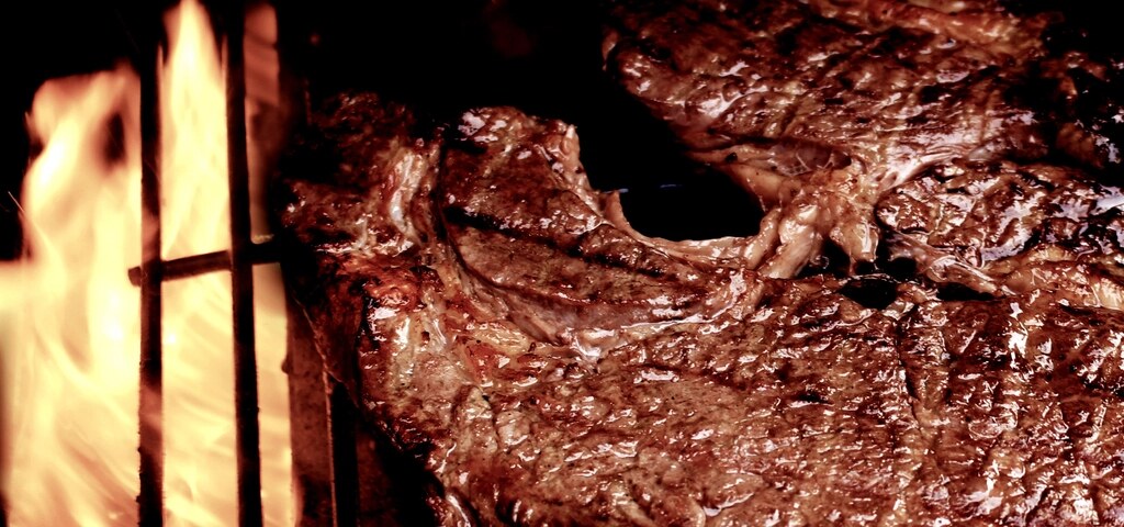 A grillezés tudománya: a tökéletes marhasteak otthon, lépésről lépésre